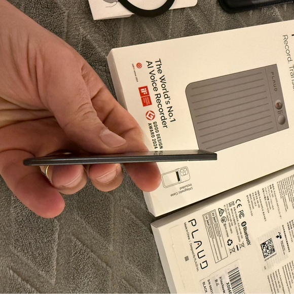 Plaud Note (AI note taker) - Picture 5 of 7